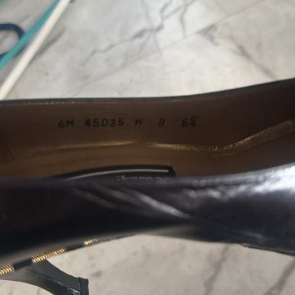 Stuart Weitzman Black Heels Pumps size 6w - Picture 3 of 7